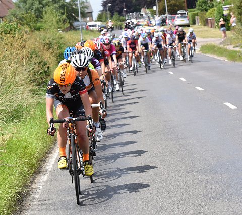 2015_WomensTour_Stage2_06_web